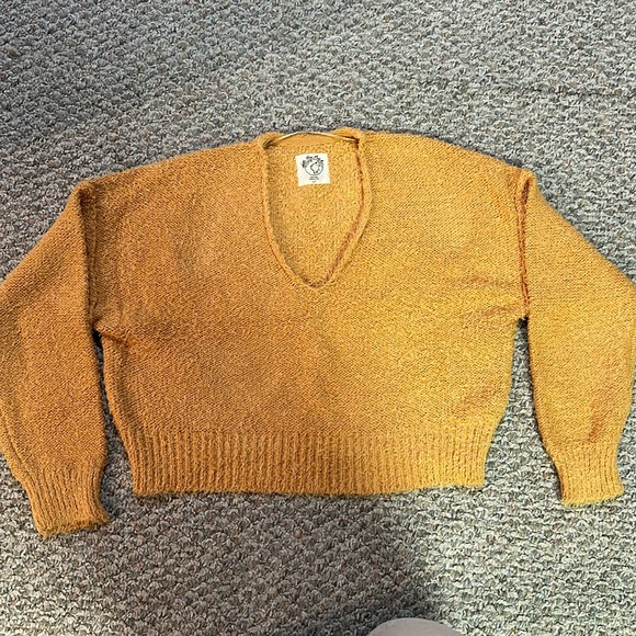 Free People We The Free Theo V-Neck Fuzzy Sweater - Picture 3 of 6